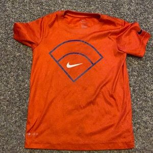 Kids size 7 Nike t-shirt